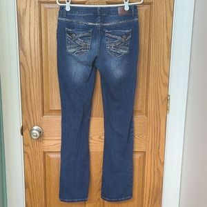 Maurices jeans